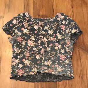 Medium black short sleeve top from American Eagle